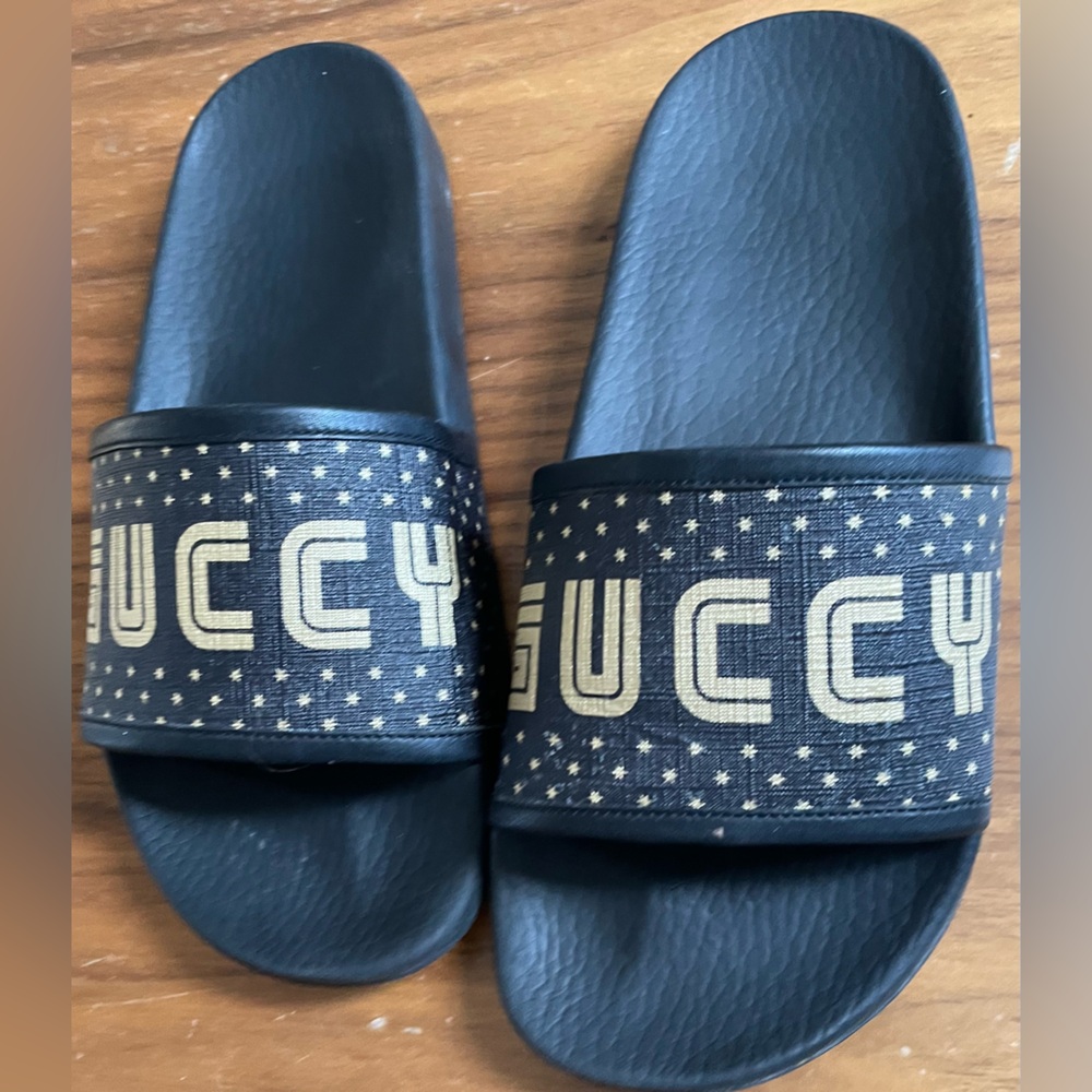 💎Gucci “Guccy” Sega Pursuit Slides women’s 6. Gently worn. - Picture 2 of 8